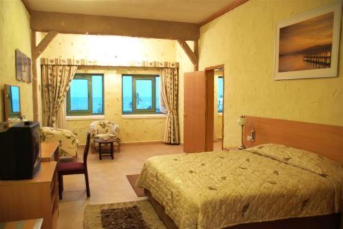 Hotel Safari Village Executive 3*